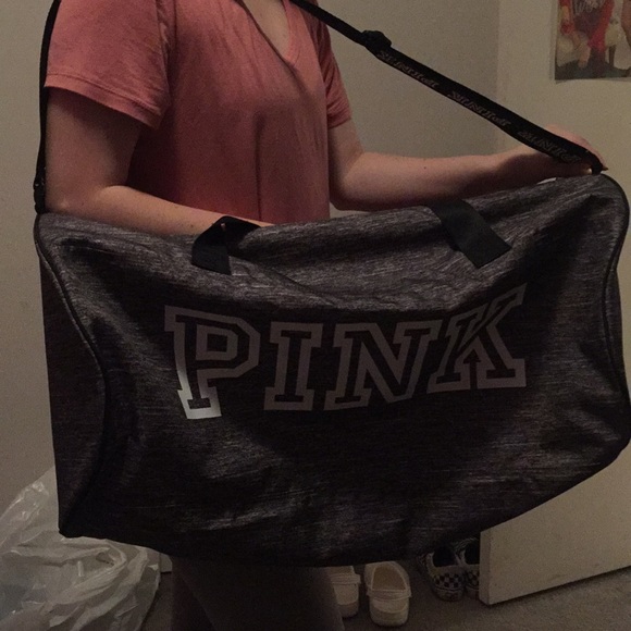 PINK duffle/ water bottle bundle - Picture 1 of 6